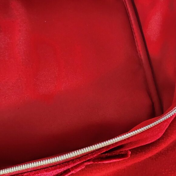 Estee Lauder Red Velvet with Gold Hardware Holiday Recycled Cosmetic Makeup Bag - Picture 16 of 16